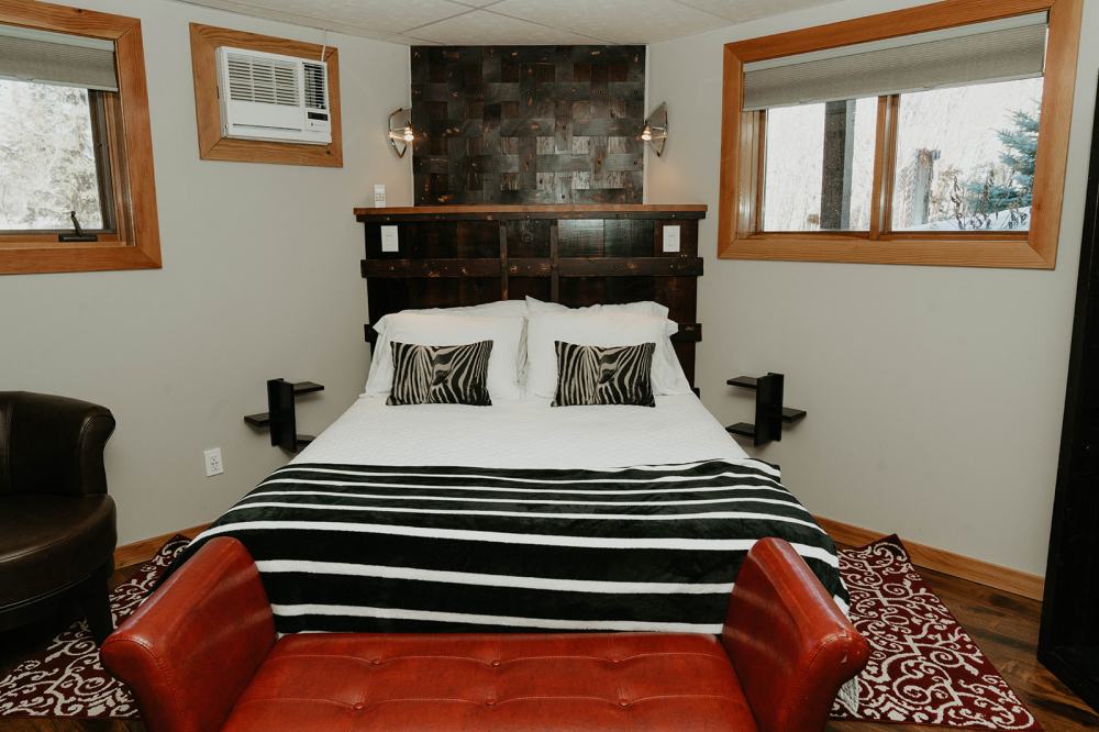 Leopard Suite